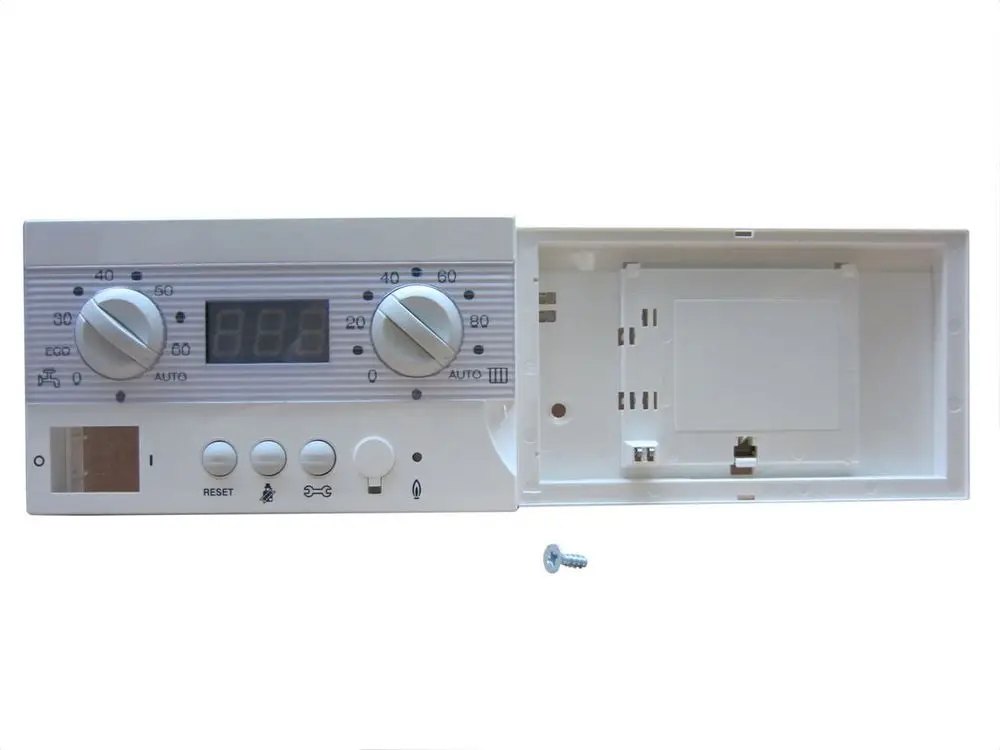 Bedienmodul von Bosch mit analogen Reglern, digitaler Anzeige und mehreren Tasten zur Steuerung. Teilweise sichtbar ist das Gehäuse mit Platz für eine Verkabelung.